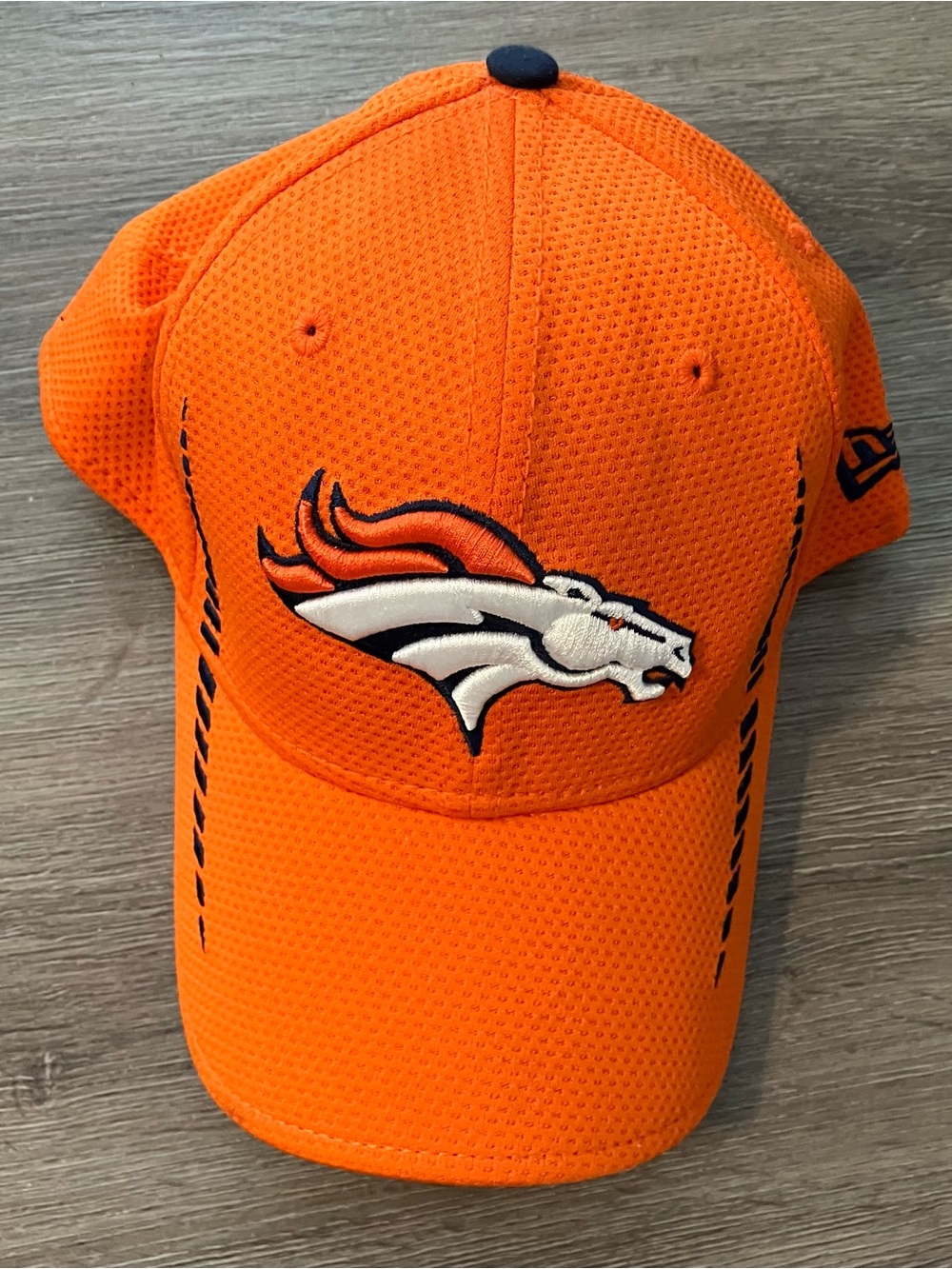 New Era Broncos 39 Thirty hat Small-Medium